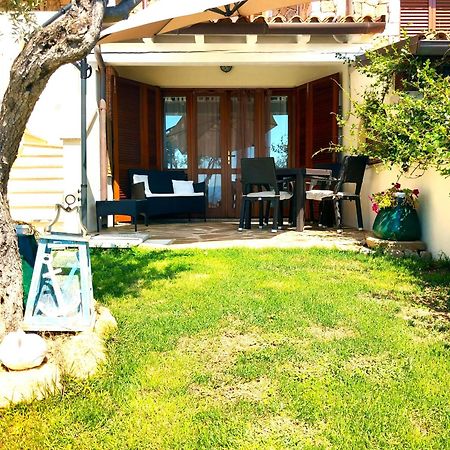Appartamento Lu Fraili San Teodoro  Luaran gambar
